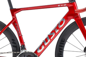 Gusto Cobra Evo "Sport TE" 105er Di2 / Attaque 50mm Carbon