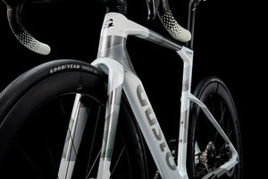 Gusto GTR "Sport TE" 105er Di2 / Attaque 50er Carbon
