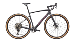 Specialized Diverge 4 Sport Carbon Gravelbike in mattem grau mit rosa Details, seitliche Ansicht auf weißem/transparentem Hintergrund
