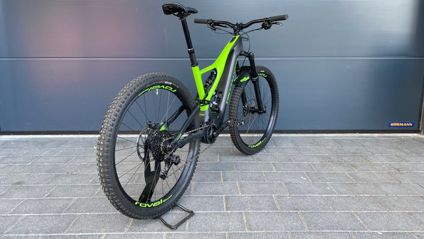 Specialized Levo Expert Carbon E-MTB, 2. Hand-Bike, nur 1340 KM