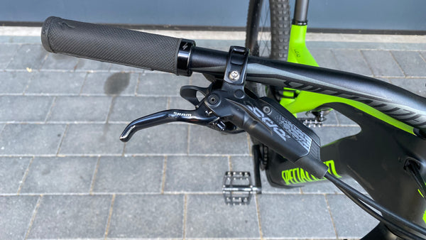 Specialized Levo Expert Carbon E-MTB, 2. Hand-Bike, nur 1340 KM
