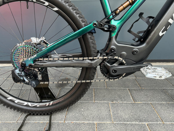 Specialized S-Works Levo E-MTB 2.Hand-Bike nur 300 KM Laufleistung