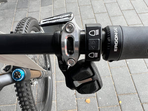 Specialized S-Works Levo E-MTB, 2. Hand-Bike, nur 300 KM