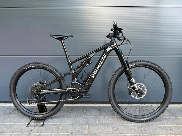 Specialized Levo Comp E-MTB, 2. Hand-Bike, nur 1300 KM, Neuzustand, Lupine Scheinwerfer