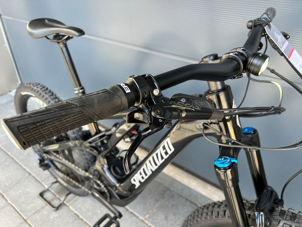 Specialized Levo Comp E-MTB, 2. Hand-Bike, nur 1300 KM, Neuzustand, Lupine Scheinwerfer