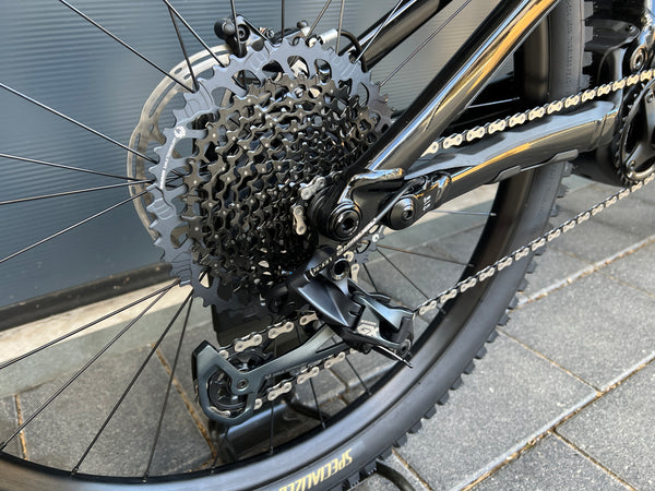 Specialized Levo Comp E-MTB, 2. Hand-Bike, nur 1300 KM, Neuzustand, Lupine Scheinwerfer