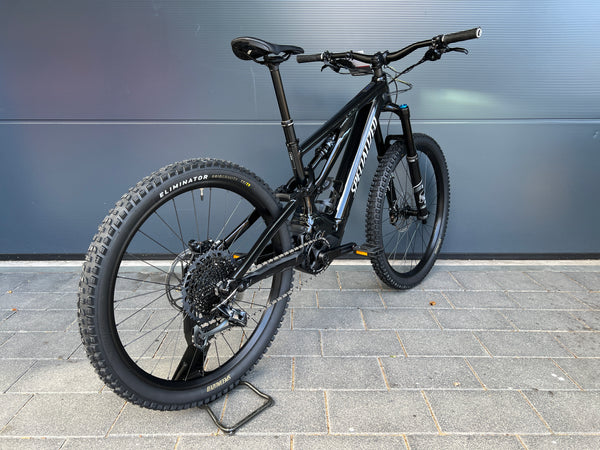 Specialized Levo Comp E-MTB, 2. Hand-Bike, nur 1300 KM, Neuzustand, Lupine Scheinwerfer