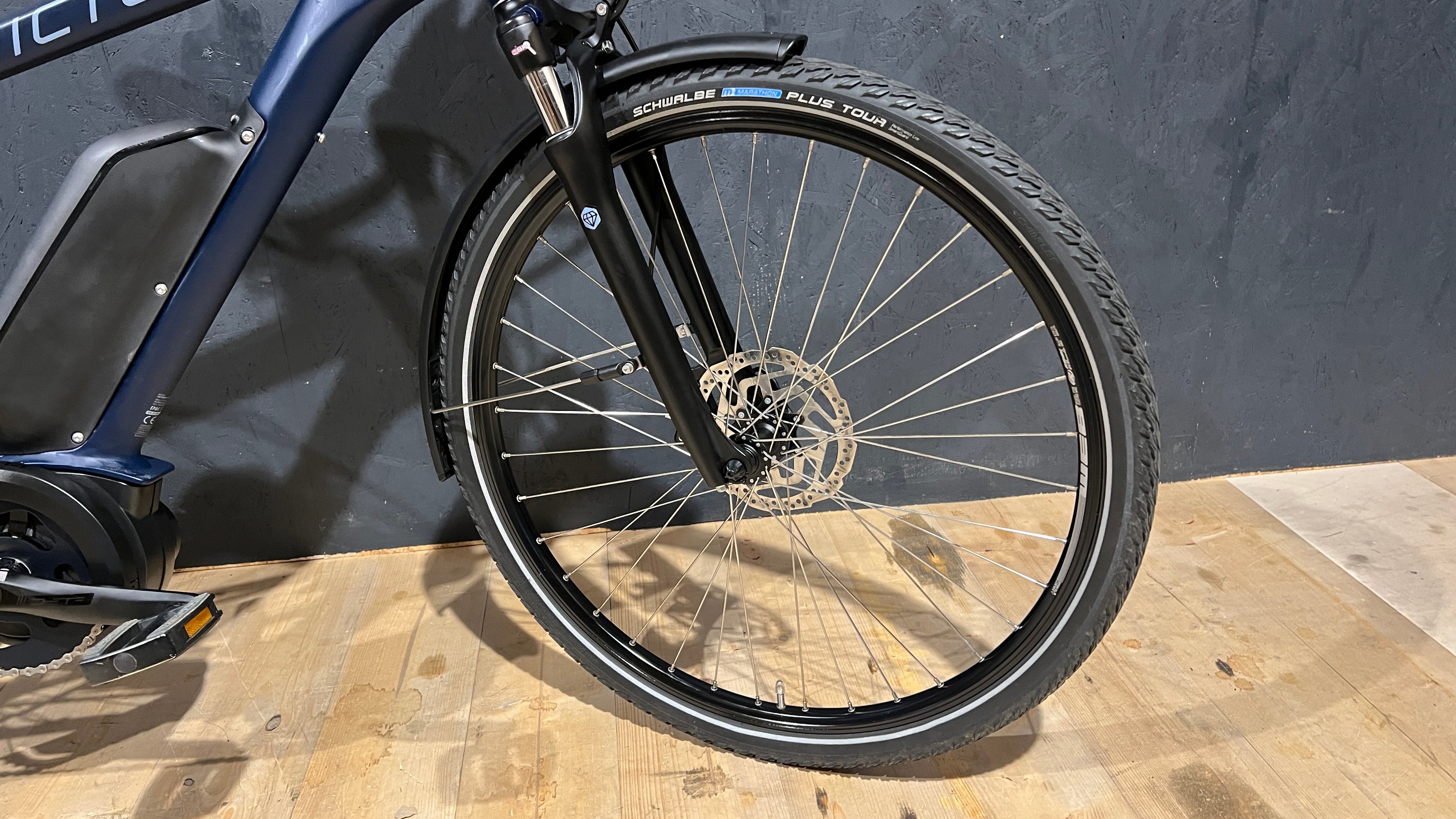 victoria fahrrad rahmenhöhe Victoria Manufaktur 10.8 E-Trekking Bike, RH L, Secondhandbike, nur 65 – Ihr Fahrradprofi