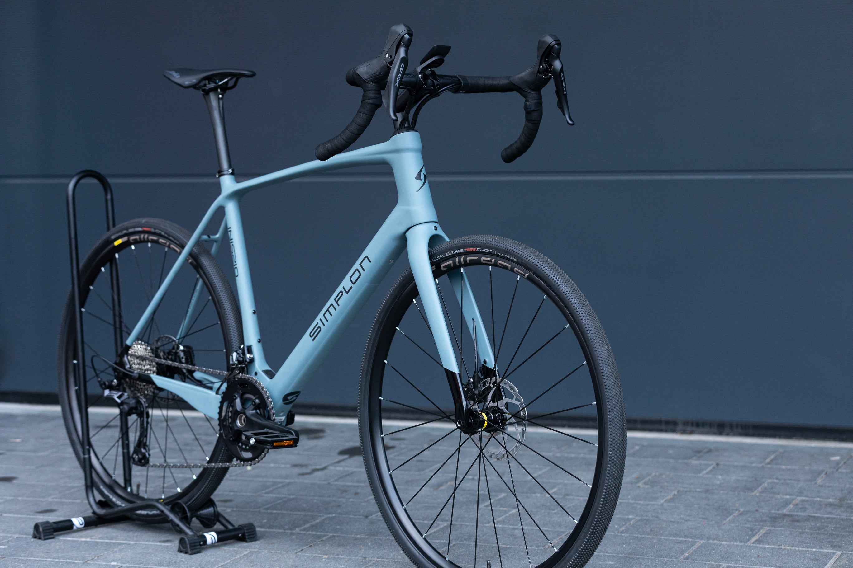 simplon gravel bike 2022 Simplon Inissio Pmax E-Gravelbike – Ihr Fahrradprofi
