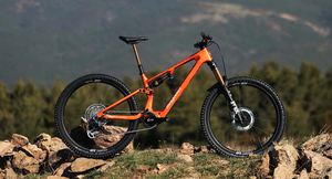 Megamo Reason CRB 01 Carbon E-MTB, Testbike im Haus